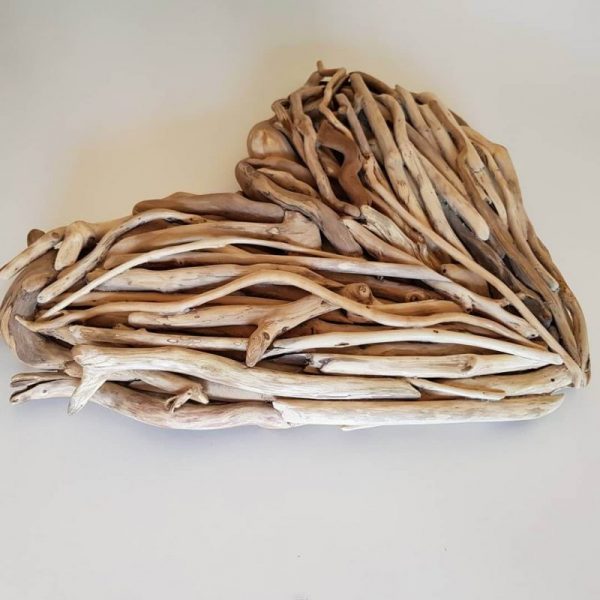 Driftwood Heart 30cm side view